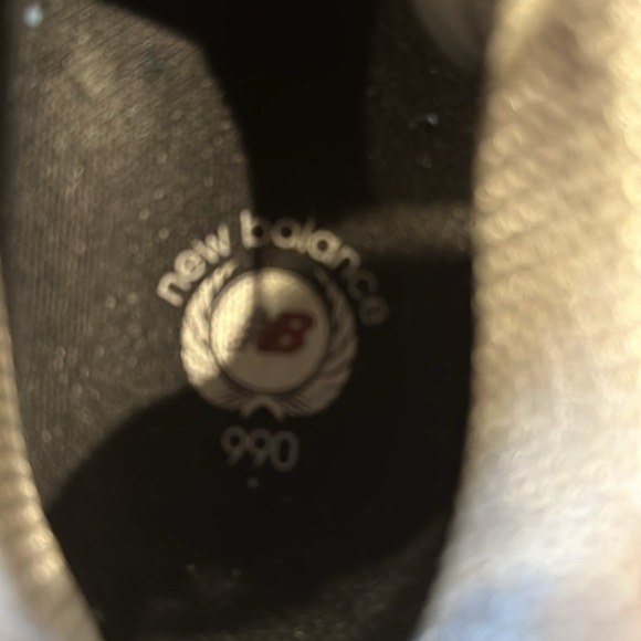 Classic New Balance running shoes in hard to find narrow width. - Picture 3 of 5